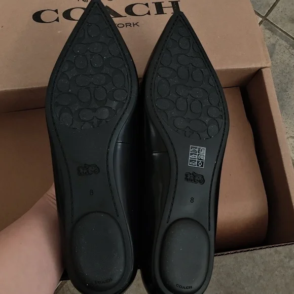 NIB Coach Runway Cherry Black Leather Flats - Size 8 - Picture 10 of 12